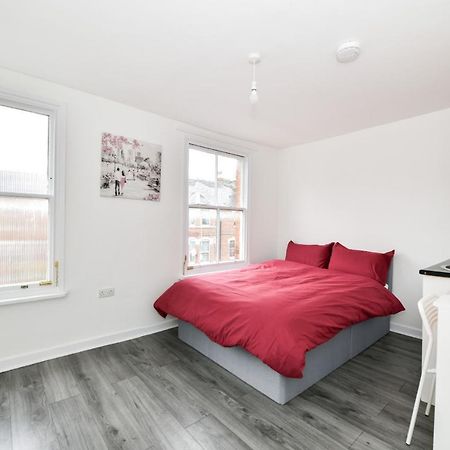 Waylen Street Suites Ρίντινγκ Εξωτερικό φωτογραφία